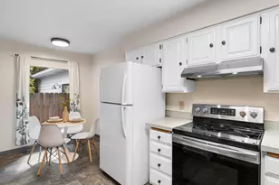 2610 NE 107th Ave, Portland, OR 97220 - Photo 24