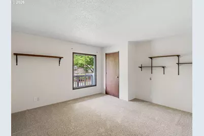 2610 NE 107th Ave, Portland, OR 97220 - Photo 14