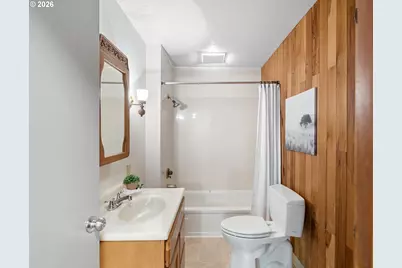 2610 NE 107th Ave, Portland, OR 97220 - Photo 16