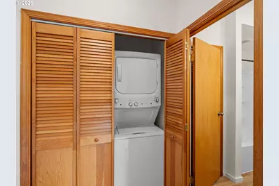 2610 NE 107th Ave, Portland, OR 97220 - Photo 38