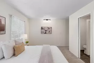 2610 NE 107th Ave, Portland, OR 97220 - Photo 18