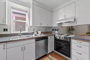 2709 SW 2nd Ave, Portland, OR 97201 - Photo 20