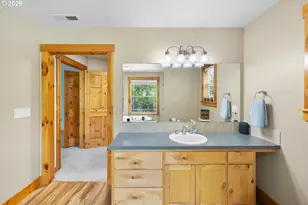 210 SE Whitten Rd, Mill City, OR 97360 - Photo 28