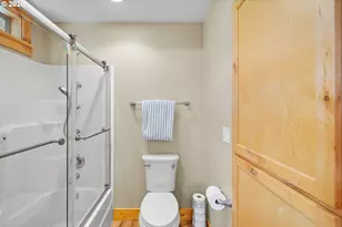 210 SE Whitten Rd, Mill City, OR 97360 - Photo 32