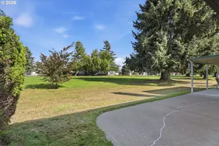 404 S Columbia Dr, Woodburn, OR 97071 - Photo 20