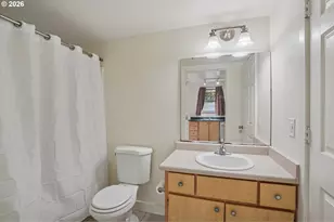 737 NE 99th Ave, Portland, OR 97220 - Photo 12