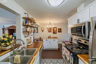 2990 Harding Ct, Sweet Home, OR 97386 - Photo 10