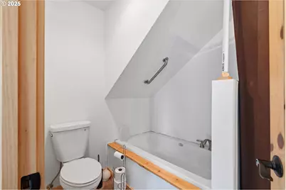 206 Austin St, Sumpter, OR 97877 - Photo 38