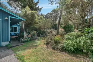 7135 SW Surfland St, South Beach, OR 97366 - Photo 18