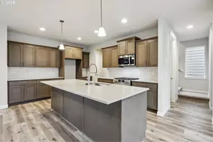 8424 SE Orion Ln, Hillsboro, OR 97123 - Photo 4