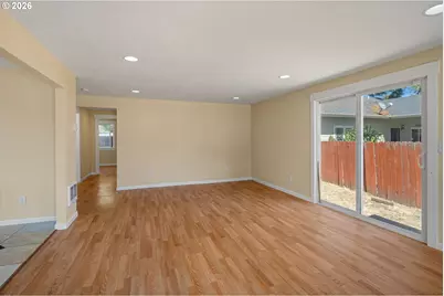 2631 Edison St, Eugene, OR 97402 - Photo 8
