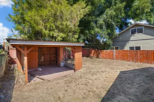 2631 Edison St, Eugene, OR 97402 - Photo 30