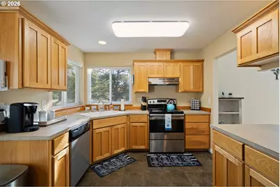 34320 Cape Kiwanda Dr, Pacific City, OR 97135 - Photo 10