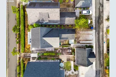 2746 SW Barnacle Ave, Lincoln City, OR 97367 - Photo 42