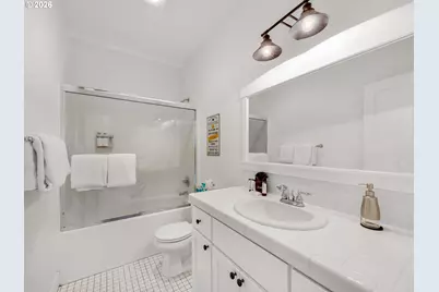 2746 SW Barnacle Ave, Lincoln City, OR 97367 - Photo 28