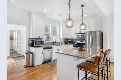 2746 SW Barnacle Ave, Lincoln City, OR 97367 - Photo 14