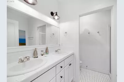 2746 SW Barnacle Ave, Lincoln City, OR 97367 - Photo 18