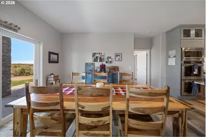 30516 Old Coast Rd, Gold Beach, OR 97444 - Photo 12
