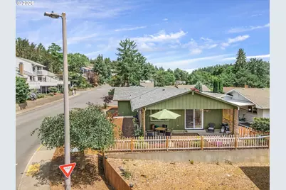 12050 SW King George Dr, Portland, OR 97224 - Photo 32