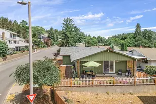 12050 SW King George Dr, Portland, OR 97224 - Photo 32