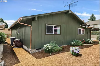 12050 SW King George Dr, Portland, OR 97224 - Photo 30