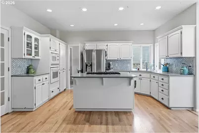 11185 SW Chickadee Ter, Beaverton, OR 97007 - Photo 4