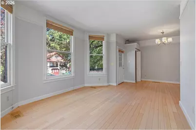 2606 SE Pine St, Portland, OR 97214 - Photo 4