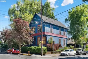 2606 SE Pine St, Portland, OR 97214 - Photo 2