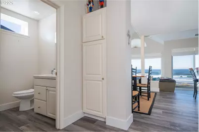 5944 SW Cupola Dr #2, Newport, OR 97366 - Photo 8