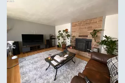 930 Laurelhurst Dr, Eugene, OR 97402 - Photo 6