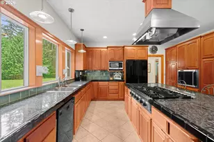 19209 S Ridge Rd, Oregon City, OR 97045 - Photo 10