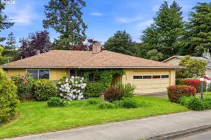 3003 SE 162nd Ave, Portland, OR 97236 - Photo 2
