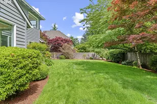 2325 SW Huber Ct, Portland, OR 97219 - Photo 36