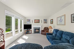 2325 SW Huber Ct, Portland, OR 97219 - Photo 10