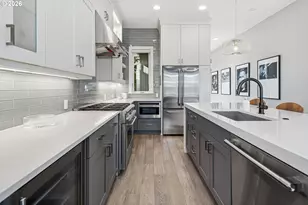 642 3rd St, Lake Oswego, OR 97034 - Photo 10