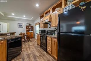 93380 Luscombe Loop, Coos Bay, OR 97420 - Photo 8