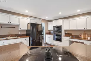 790 E 15th Cir, La Center, WA 98629 - Photo 14
