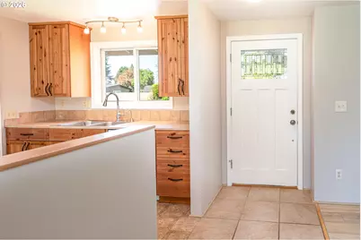 2221 NW 11th St, Corvallis, OR 97330 - Photo 14
