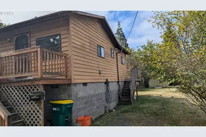 541 Jefferson Ave, Vernonia, OR 97064 - Photo 4