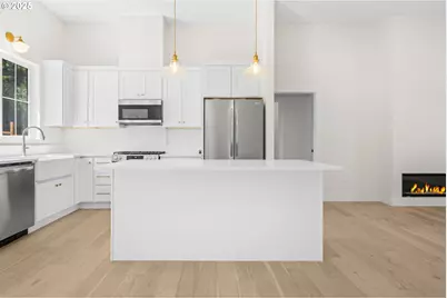 10236 NE Beech St, Portland, OR 97220 - Photo 22