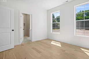 10236 NE Beech St, Portland, OR 97220 - Photo 26