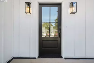 10236 NE Beech St, Portland, OR 97220 - Photo 8