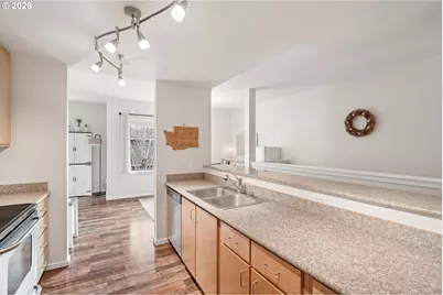 10800 SE 17th Cir #T220, Vancouver, WA 98664 - Photo 4