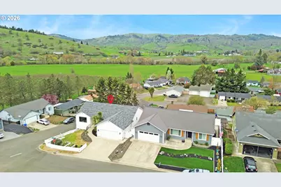 106 Umpqua View Dr, Roseburg, OR 97471 - Photo 30