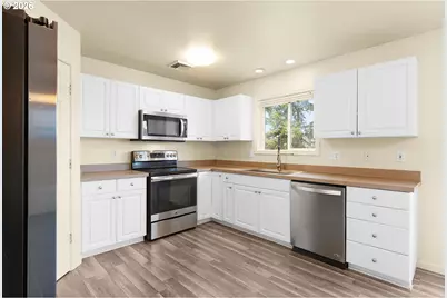 106 Umpqua View Dr, Roseburg, OR 97471 - Photo 14