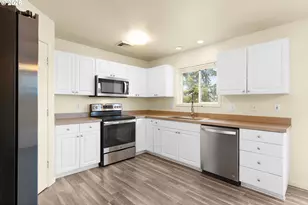 106 Umpqua View Dr, Roseburg, OR 97471 - Photo 14