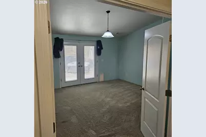 202 NE Plum Ridge Dr, Winston, OR 97496 - Photo 16