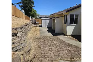 202 NE Plum Ridge Dr, Winston, OR 97496 - Photo 22