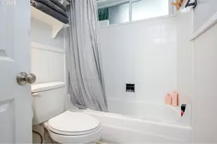 100 Kerr Pkwy, Lake Oswego, OR 97035 - Photo 20