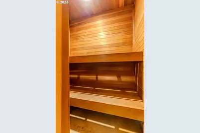 975 SW Florence Ct, Gresham, OR 97080 - Photo 30